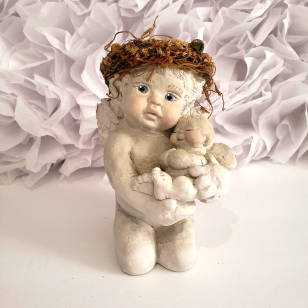 Dreamsicle Angel figurine